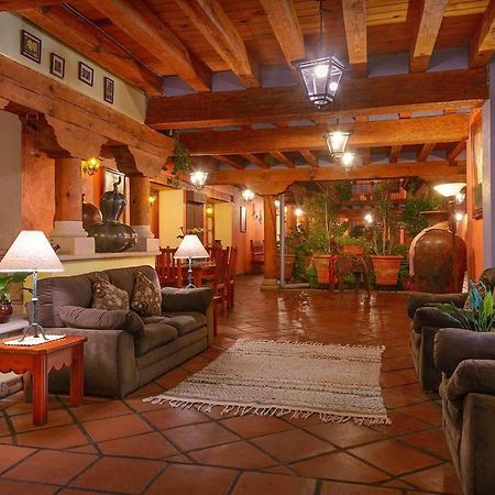 普韦布洛魔幻酒店 Pátzcuaro 外观 照片