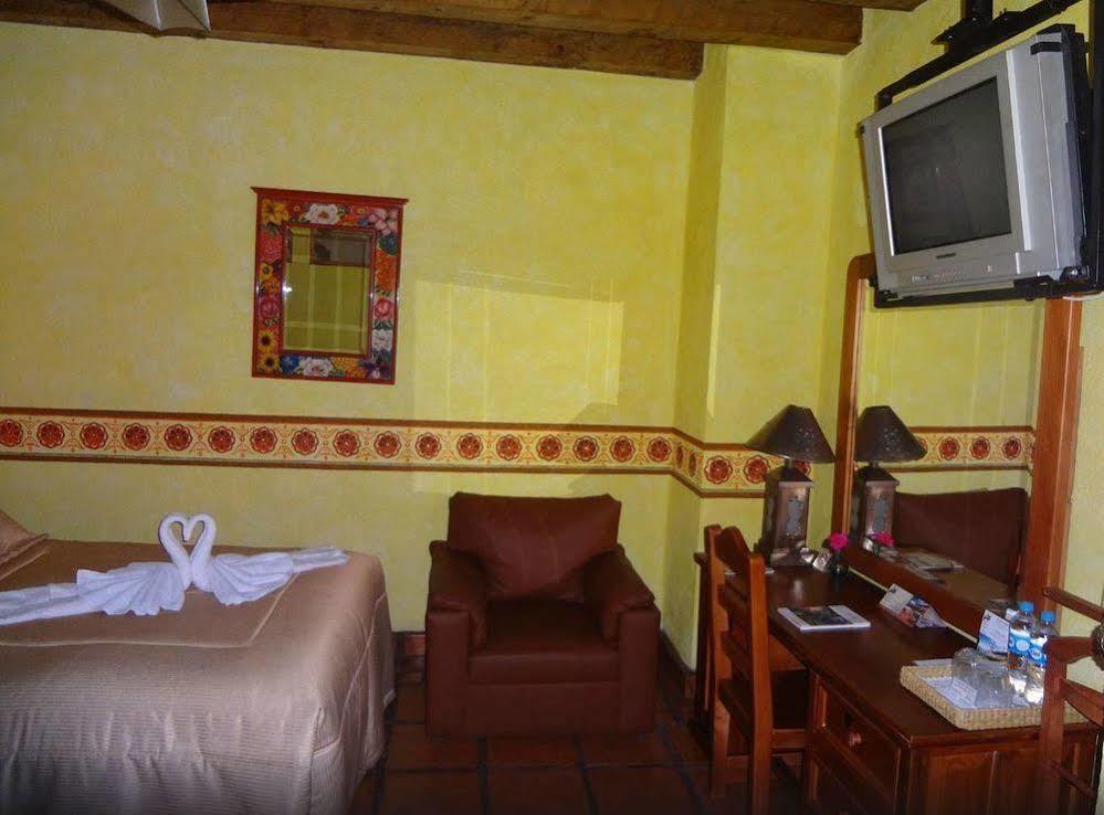普韦布洛魔幻酒店 Pátzcuaro 外观 照片